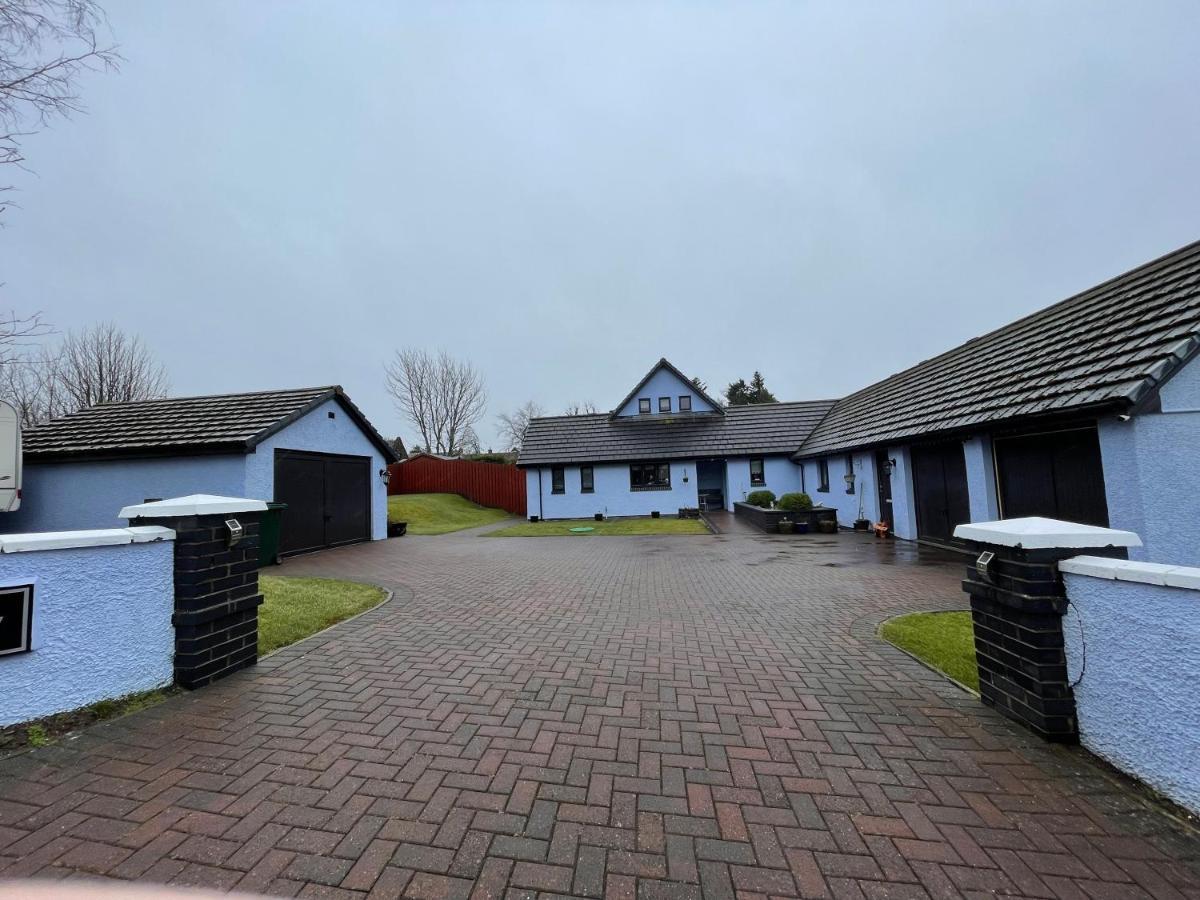 Lindas Retreats Self Catering Accommodation 1 Bedroom Cottage Or 3 Bedroom House Tomintoul Bagian luar foto