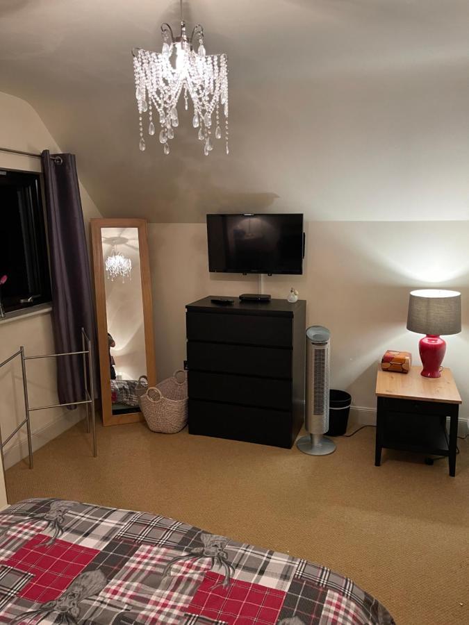 Lindas Retreats Self Catering Accommodation 1 Bedroom Cottage Or 3 Bedroom House Tomintoul Bagian luar foto